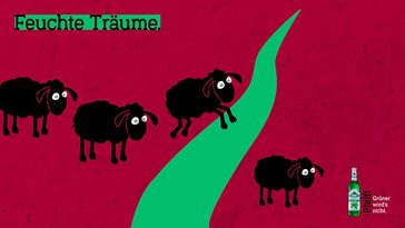 Das Bild zeigt schwarze Schafe, die über einen grünen Fluss springen vor rotem Hintergrund